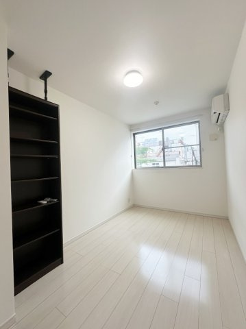 リムテラス自由が丘の洋室