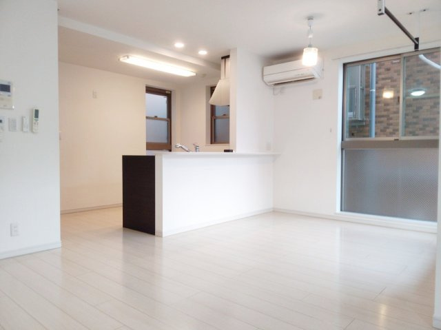 リムテラス自由が丘の居間・リビング