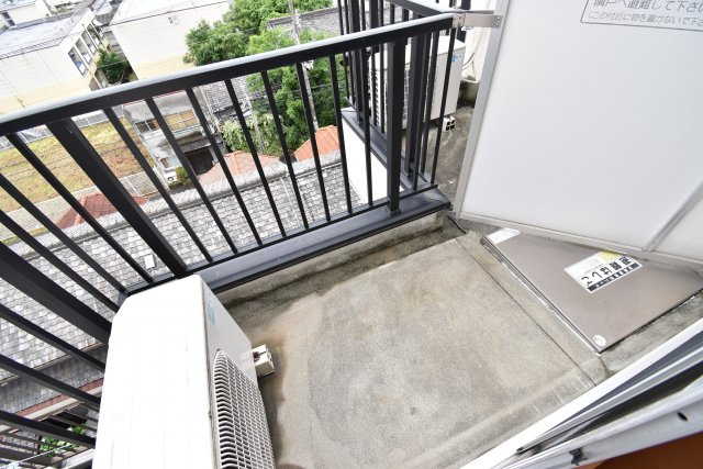 ブレスコート堺市駅前のバルコニー