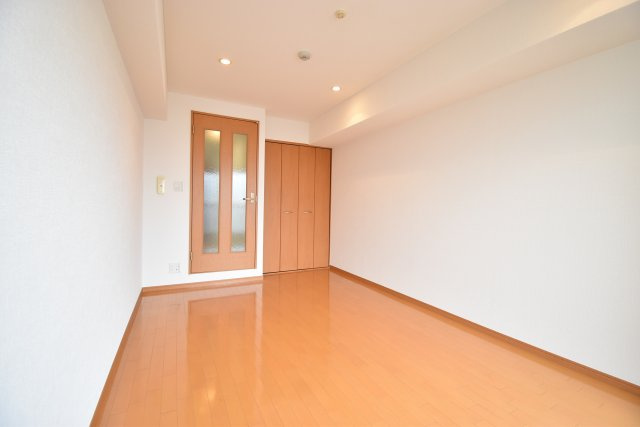 ブレスコート堺市駅前の居間・リビング