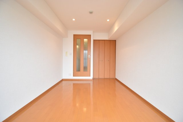 ブレスコート堺市駅前の居間・リビング