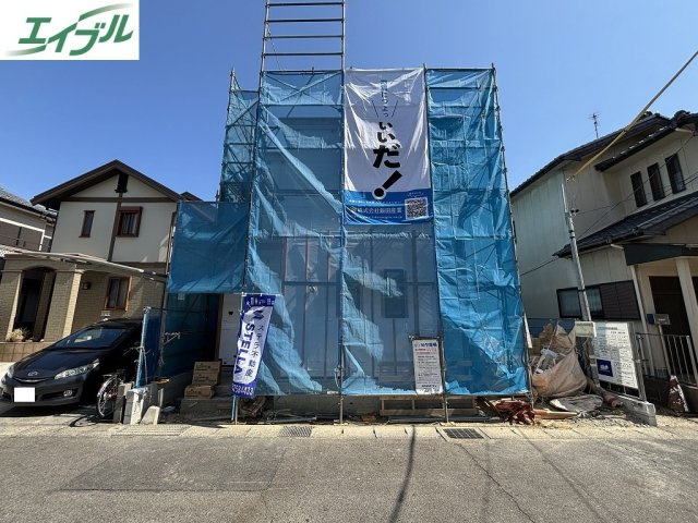 小牧市小牧１丁目　新築戸建の外観|小牧駅まで徒歩１６分。
コンビニ・ドラッグストア近く。