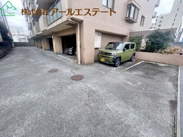 セントラルメゾン夢前川　　山陽電鉄「夢前川」徒歩5分の駐車場