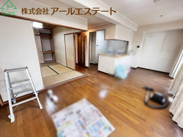 セントラルメゾン夢前川　　山陽電鉄「夢前川」徒歩5分の居間・リビング