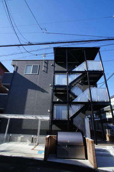 リブリ・ゆり本町のエントランス