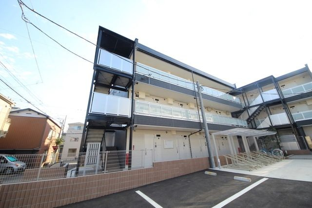 リブリ・ゆり本町の外観