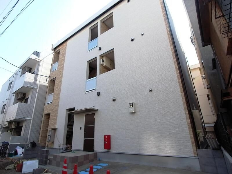 リブリ立花のエントランス