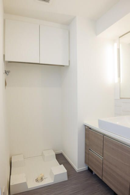 ライズ代々木Ⅲの設備|■エアコン２台■24時間換気システム■ダウンライト