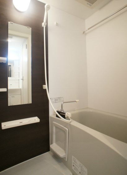 リブリ・戸田公園 の浴室