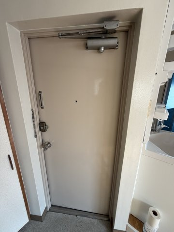 木下マンションの玄関