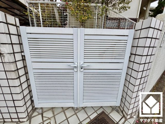 京田辺市花住坂３丁目の外観