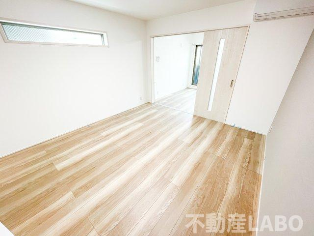 フジパレス今川公園Ⅴ番館の居間・リビング