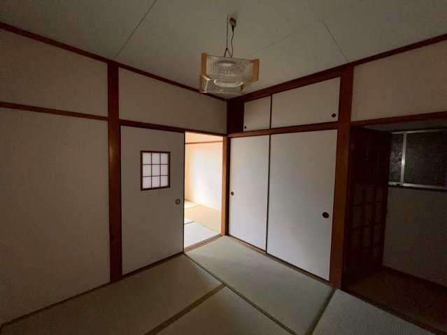 楠店舗の内装