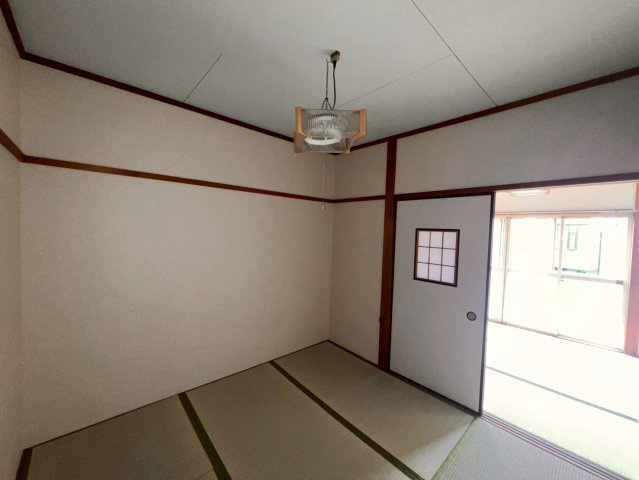 楠店舗の内装