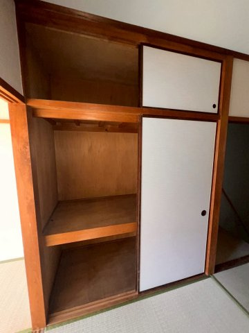 楠店舗の内装