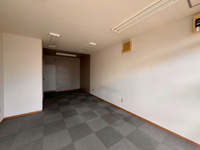 味美貸店舗の内装