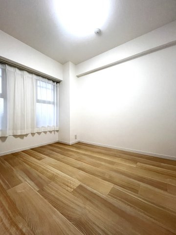 ビレッタ百道の洋室|お子様のお部屋や書斎に良さそうです！！