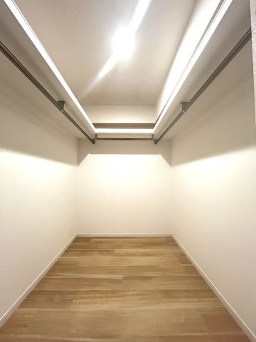 ビレッタ百道の収納|凄く大きなウォークインクローゼット♪
収納が大きいのでお部屋を広く使えます☆