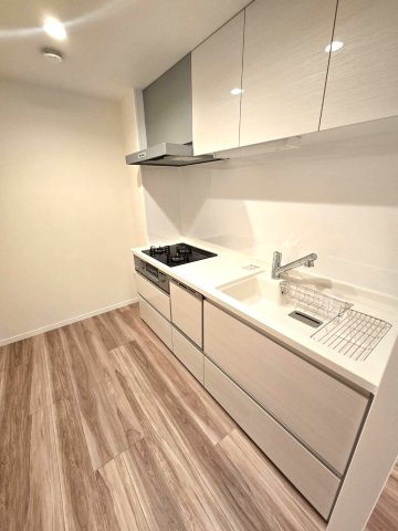 ジョイナス天神タワーのキッチン|
キッチンはしっかりと幅があり、作業も効率よく行えますよ♪