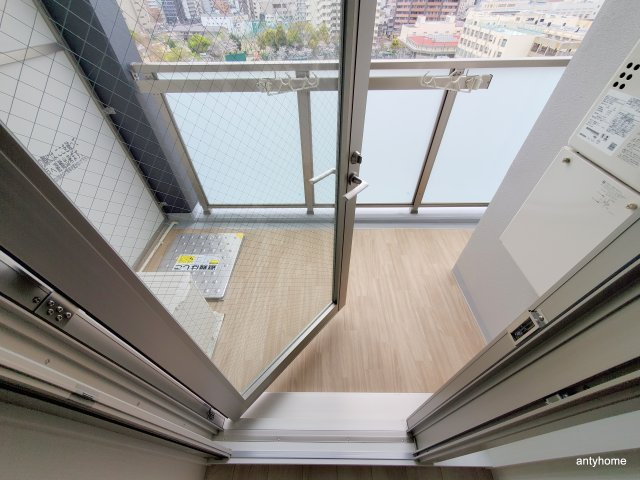 エスリードレジデンス大阪難波 仲介手数料無料のバルコニー