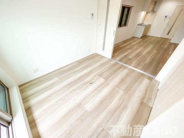 フジパレス今川公園Ⅴ番館の洋室