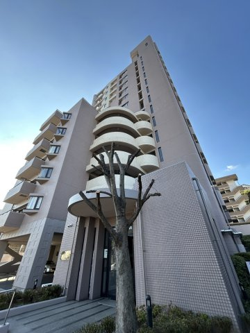 アールフォーレ到津オブジェ１の画像