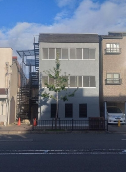 ｔｈｉｎｋ烏丸今出川ビル