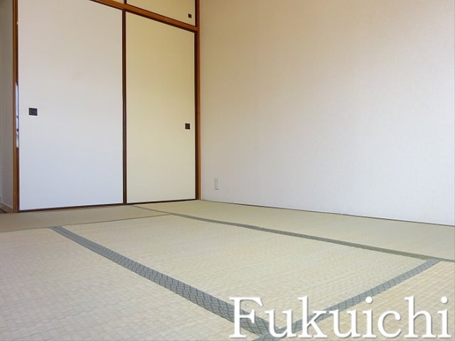 エレガン学芸大学の和室