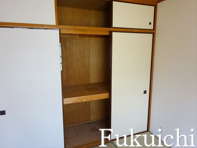 エレガン学芸大学の収納