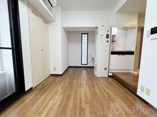 サンクラッソ阪急六甲駅前EASTの居間・リビング