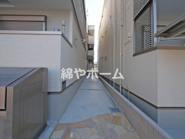 フジパレス遠里小野イーストのエントランス|清潔なエントランスです