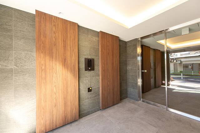 Daiwa Grace Maison 亀有のエントランス