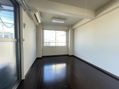 【居間・リビング】 | 蕨ヒルズ Ｙ棟 | こちらのリビングで趣味の時間をお楽しみください