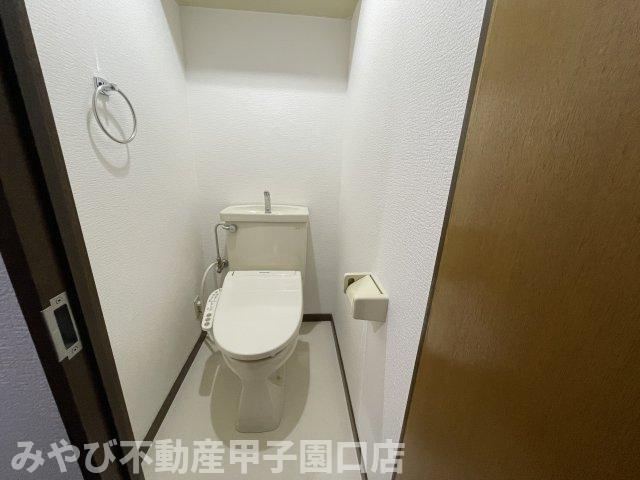 HACHIBUSE鳴尾のトイレ