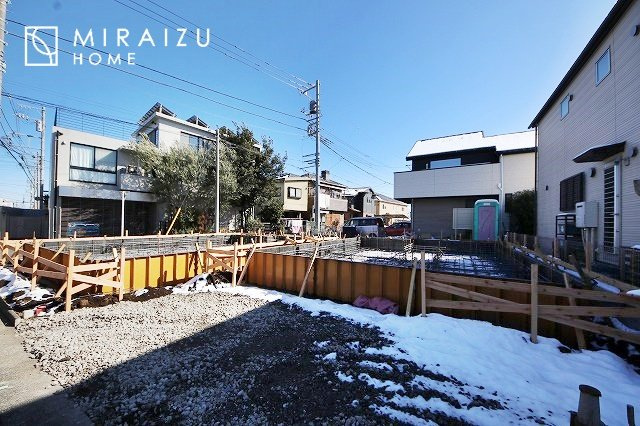 【外観】 | 居心地の良さそうなリラックスできる空間。独立性のある建物ですので、ご自分の時間を大切にしたご家族様にぴったりです！
