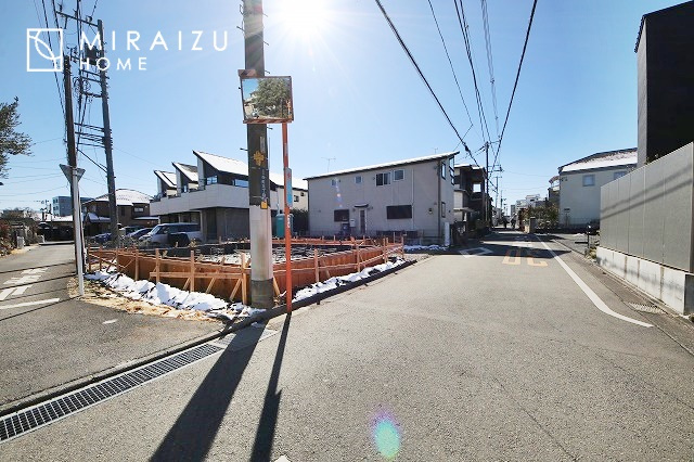 【外観】 | 居心地の良さそうなリラックスできる空間。独立性のある建物ですので、ご自分の時間を大切にしたご家族様にぴったりです！