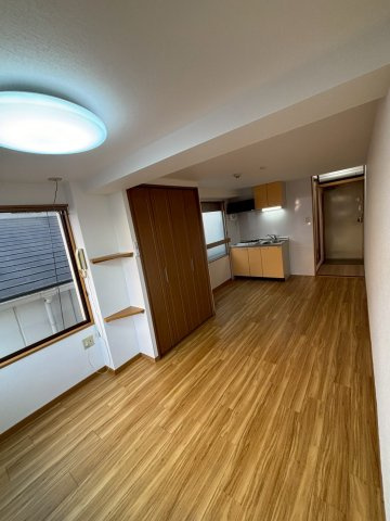 グローリー島之内の収納