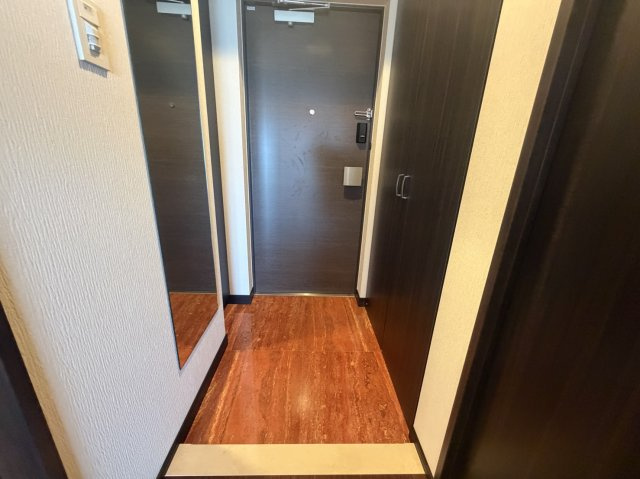 プレジオ西宮北口の玄関