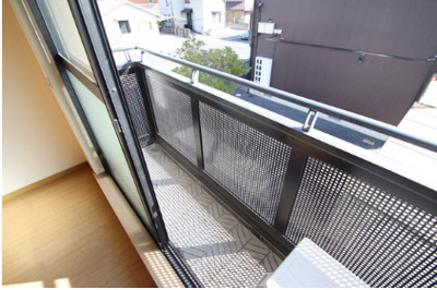 【バルコニー】 | メープル湊 B