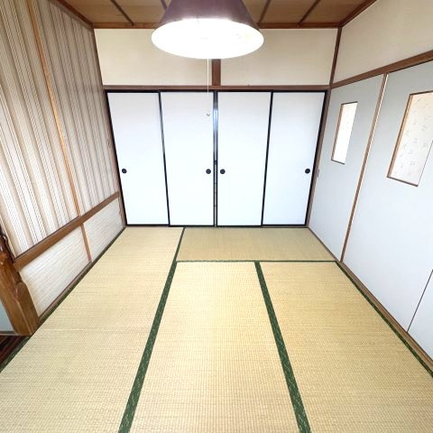 コーポ高平の和室