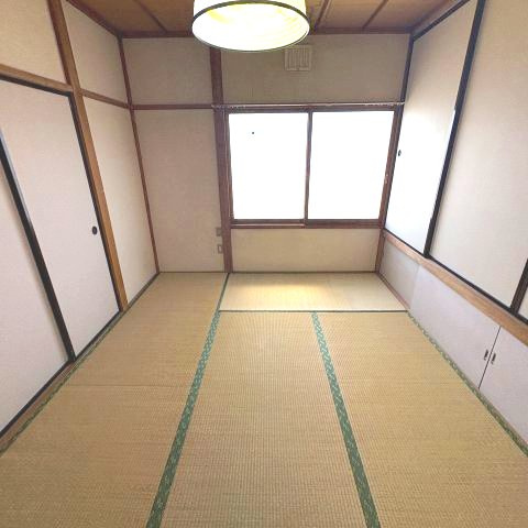コーポ高平の和室