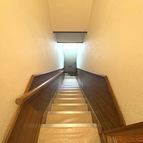 コーポ高平の玄関