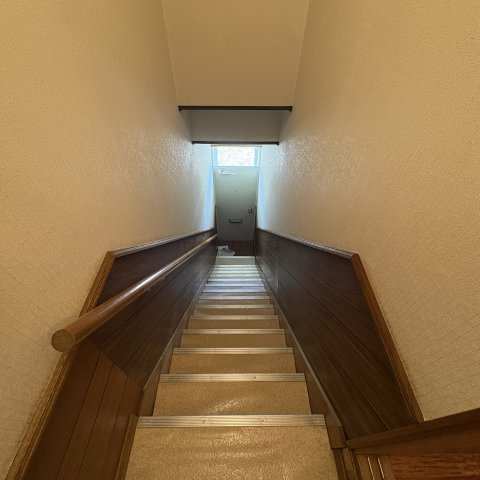 コーポ高平の玄関