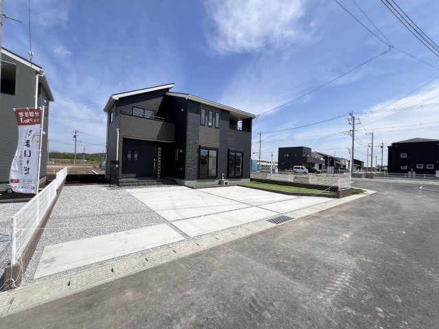 新築　甘楽郡甘楽町金井第2　Livele Garden.S　4号棟の前面道路含む現地写真|南側接道幅員約6ｍ