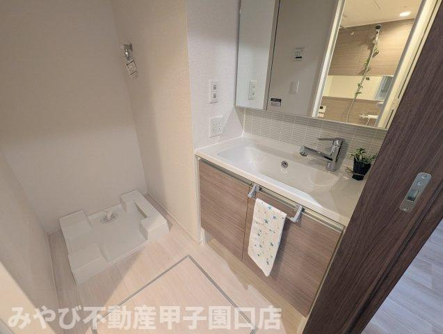 上甲子園廣和レジデンスの洗面所