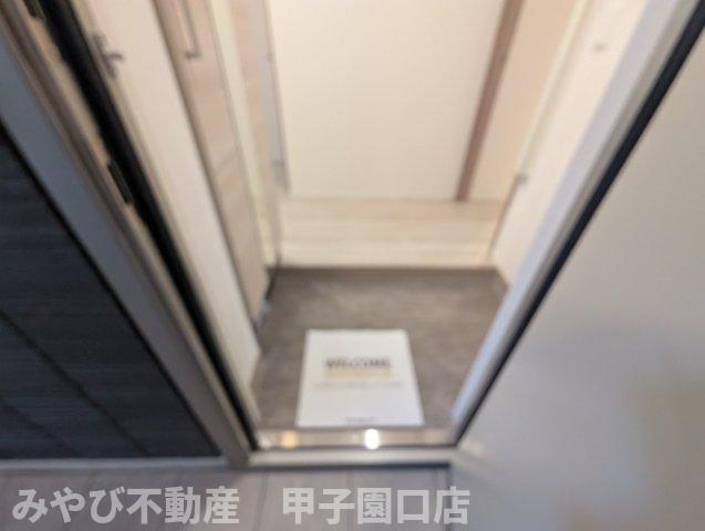 D-residence上甲子園の玄関