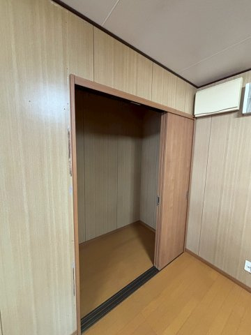 船橋栄町事務所・倉庫の収納