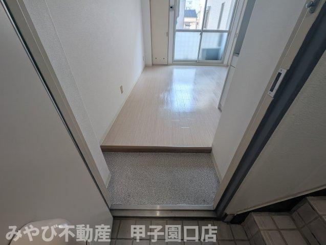 セントラル武庫川の玄関