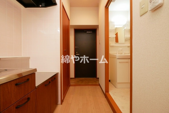 パルク・グランデージの内装|明るい室内です