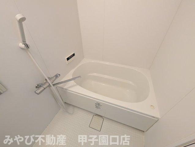 花園マンションの浴室